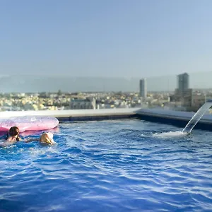 Appartement Cast, Gzira